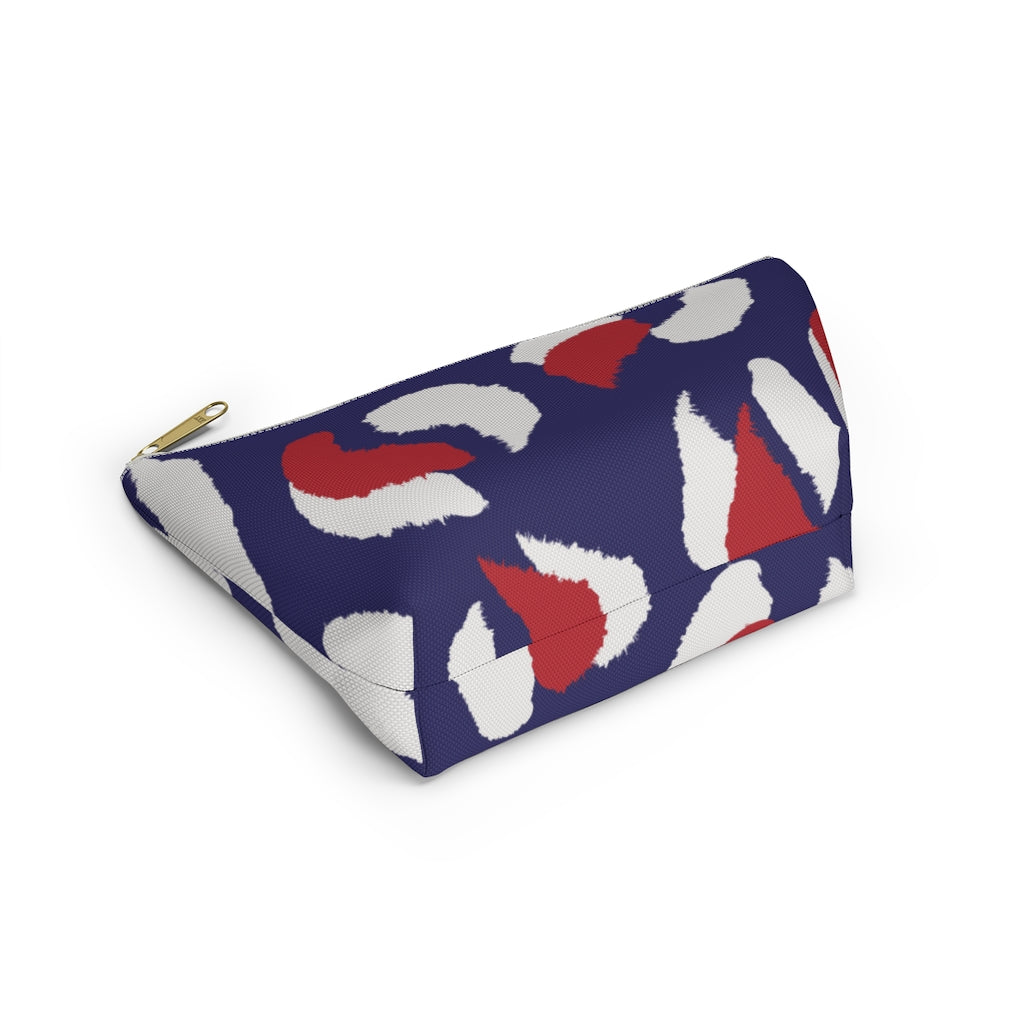 Accessory Pouch w T-bottom